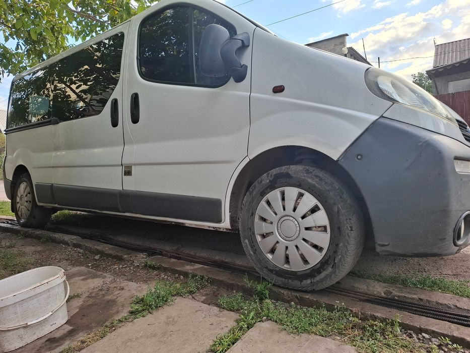 продам опель віваро