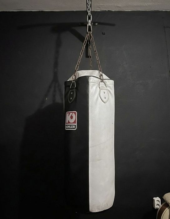 Saco boxe Kohler, sem suporte de teto.