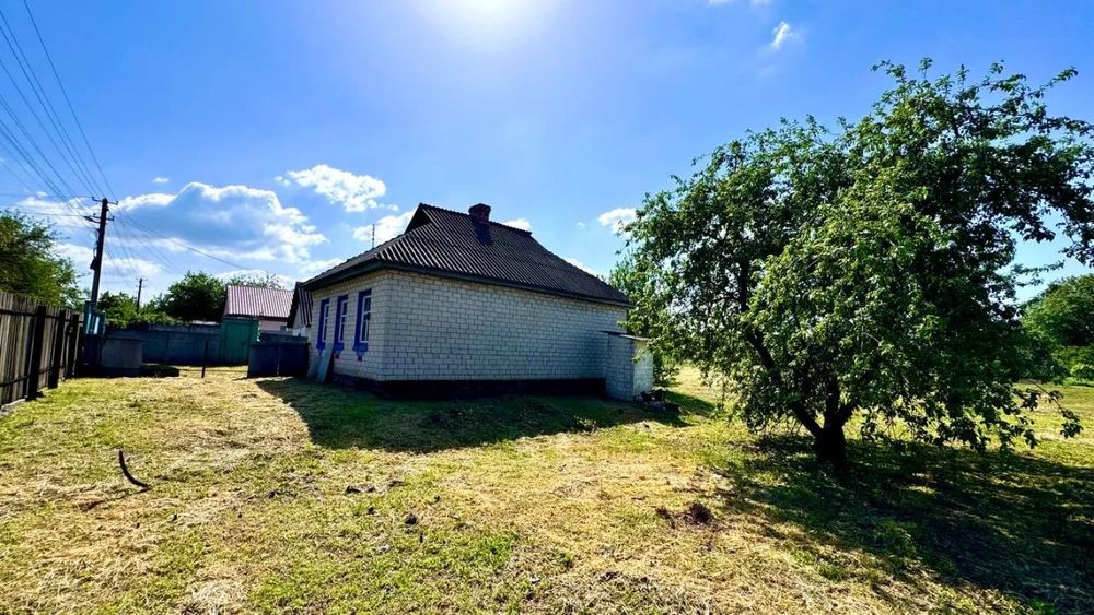 Продається будинок у с. Руська Поляна по вул. Ватутіна