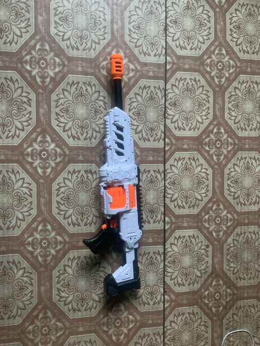 Пара бластерів Nerf для домашніх воєн. Робочі, недорого