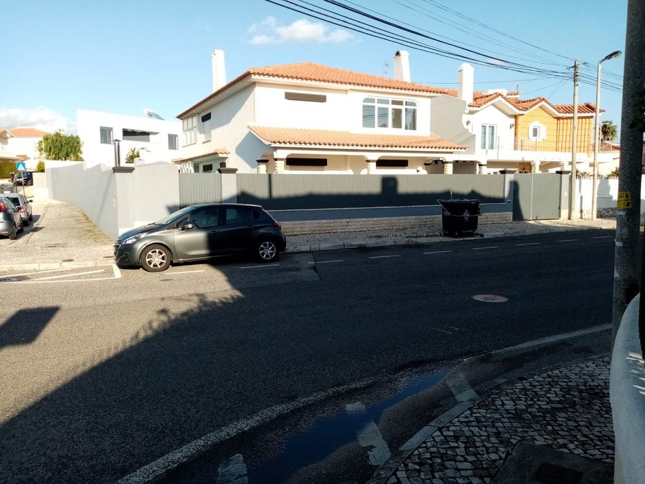 Moradia T-4 Piscina/ Ginásio