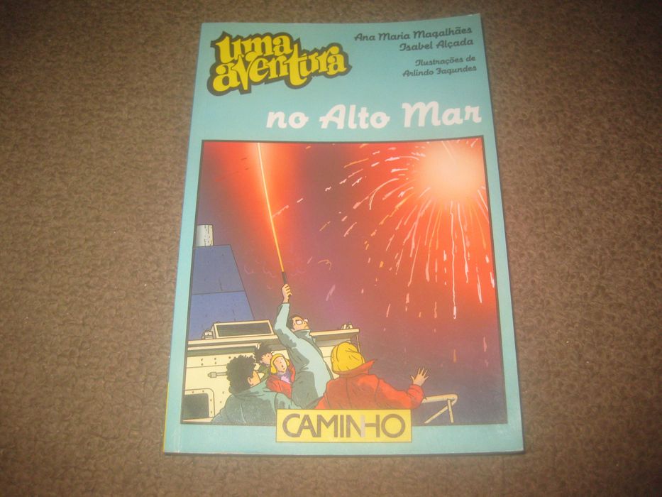 Livro "Uma Aventura no Alto Mar"