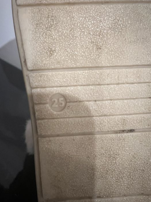 Bota Mayoral bege com pêlo