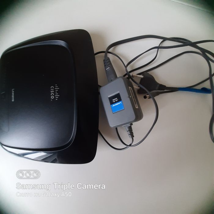 Продам роутер Linksys