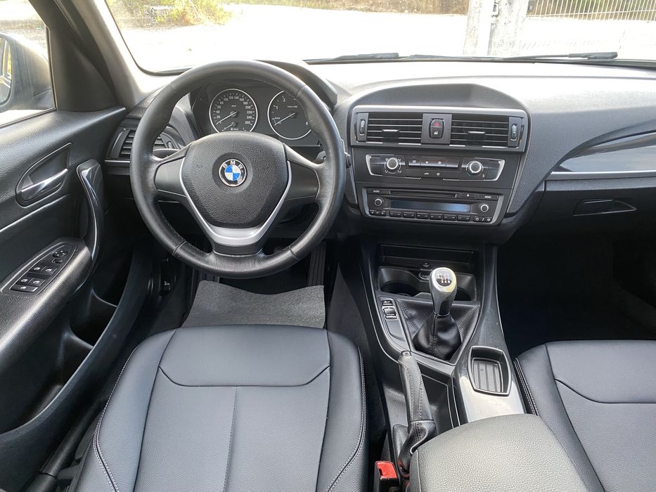 BMW 118d Line Urban - Estofos em Pele - Nacional