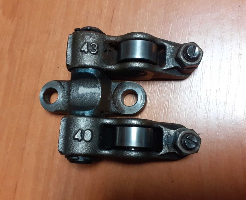 Dźwigienki zaworowe Isuzu 4JJ1