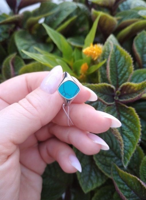 Срібна каблучка з натур. каменем, розмір 17