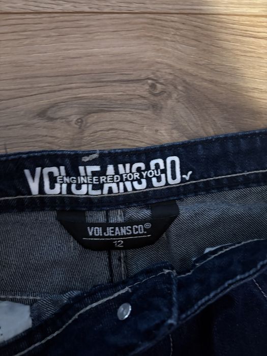 Jeansy voi jeans.
