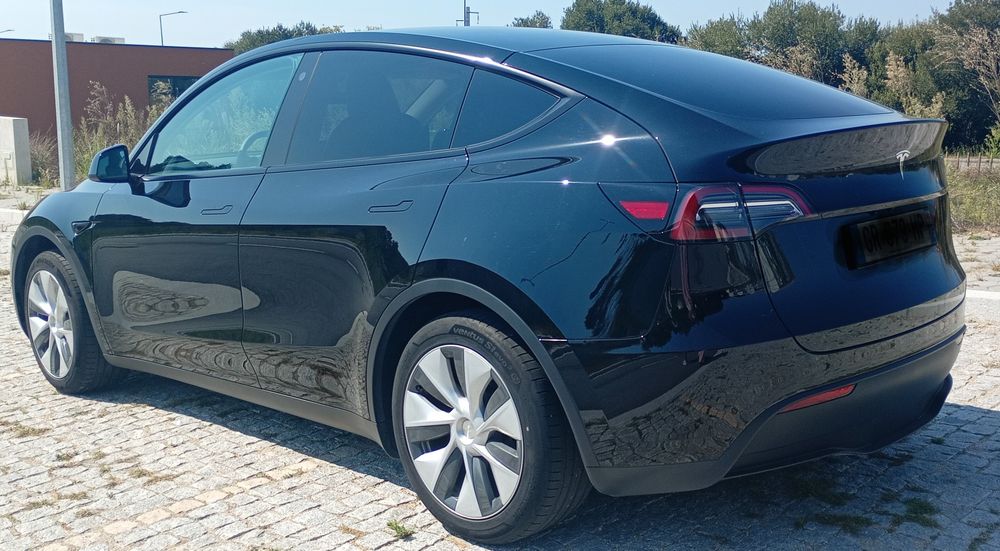 Tesla Model Y RWD novo