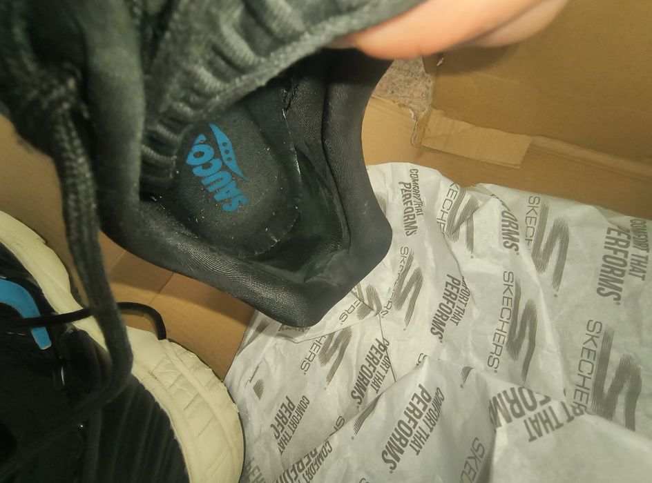 Продам кроссовки saucony 44