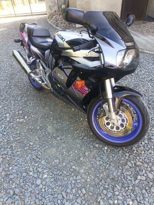 Suzuki GSX-R 750W Oldschool zamiana Suzuki Bandit  1200 1250