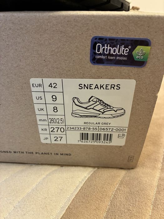 Кросівки Levis ,оригінал 100%