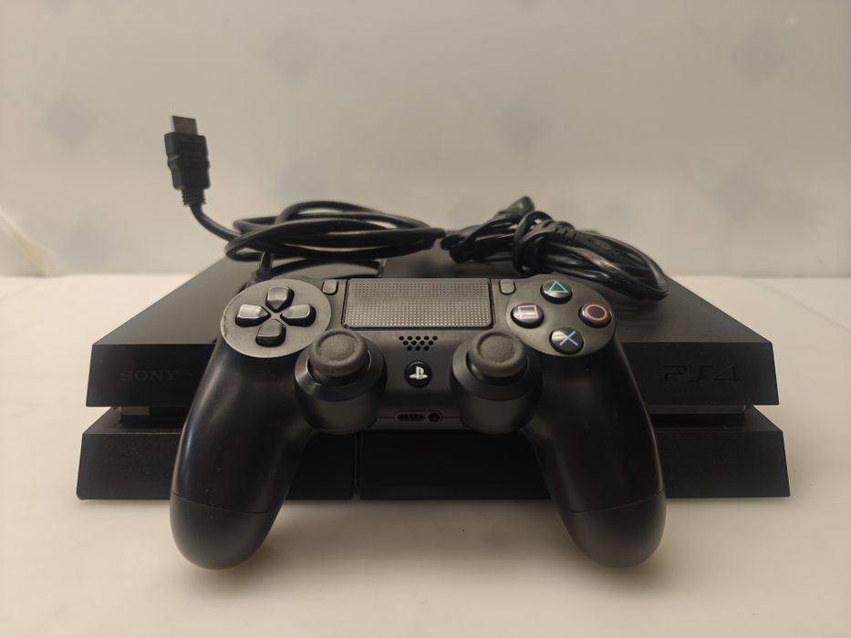 PlayStation 4 + FIFA 17 + Acessórios
