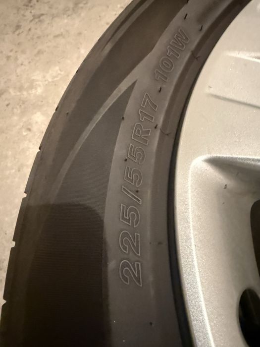 Felgi strukturalne 5x120 + Opony 225/55R17 + Kolpaki Opel Insignia A