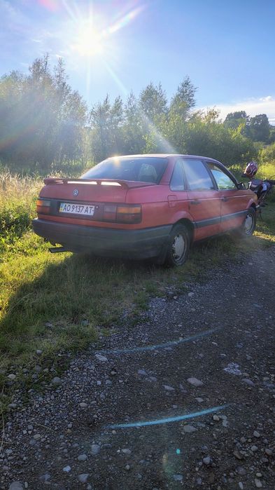Passat b3 1.8 1989р