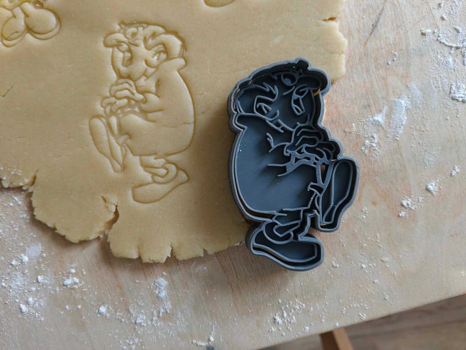 SMERFY Foremki wykrawacze do ciastek pierników modeliny