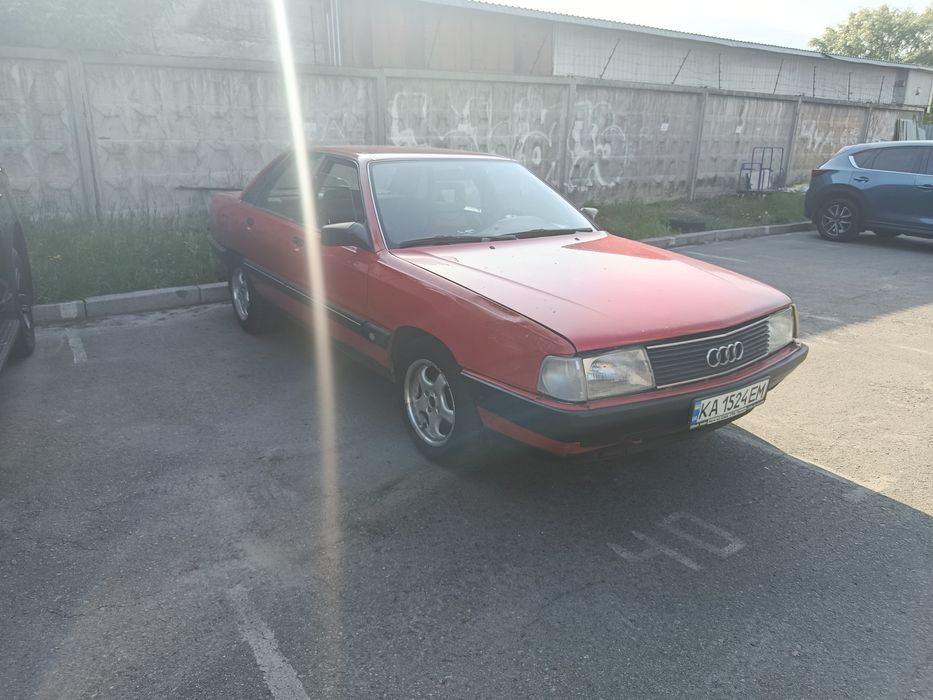 Ауді 100 с3 двигун 1.8