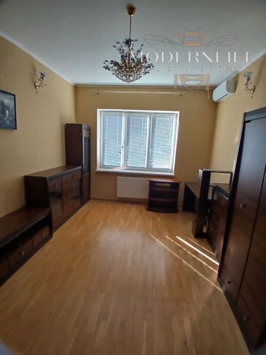 Продаж 1к квартири вул. Градинская 7