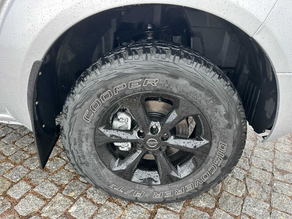 Nissan Navara D40 2.5 dCi King Cab 174 cv