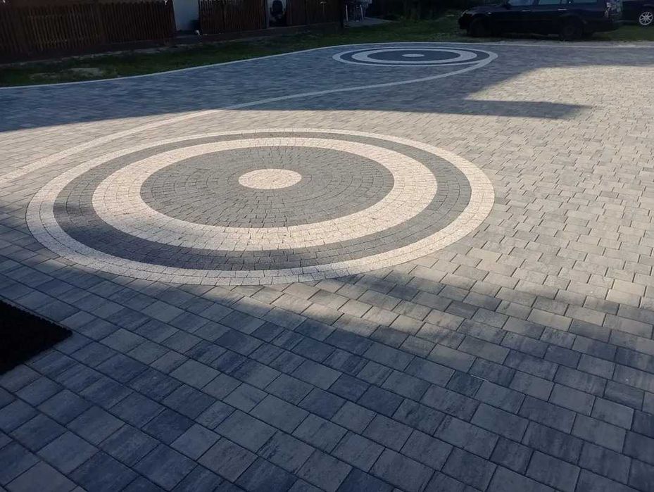 Układanie kostki brukowej