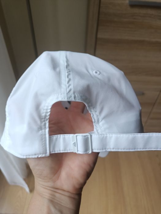 Sportowa czapka czapeczka z daszkiem