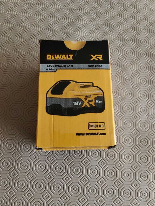 DCB1880 8ah Dewalt