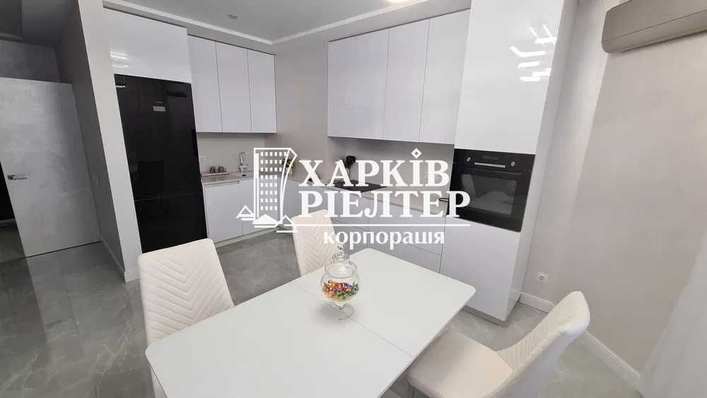 BV S4 Продам 2-кімнатна квартира, П.Поле