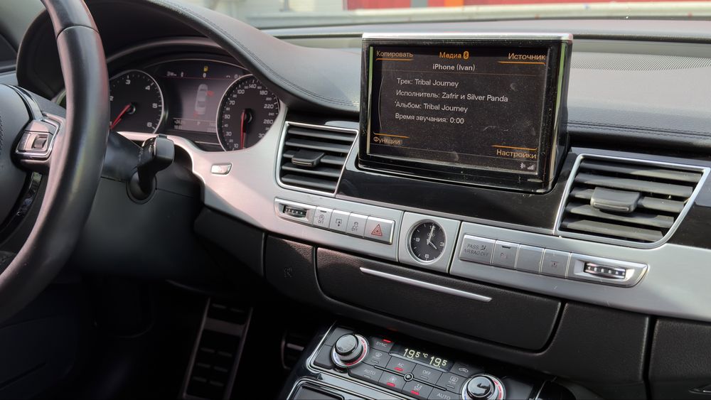 Audi A8D4! 3.0 дизель! Quattro!