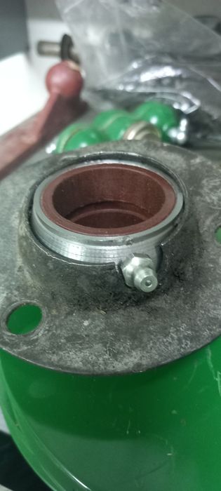 Tuleja wału targańca Volvo 800 i Volvo 1110