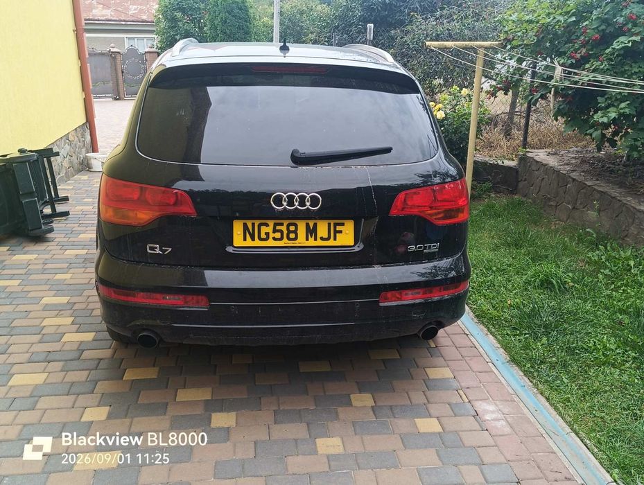 продається авто ауді Q7