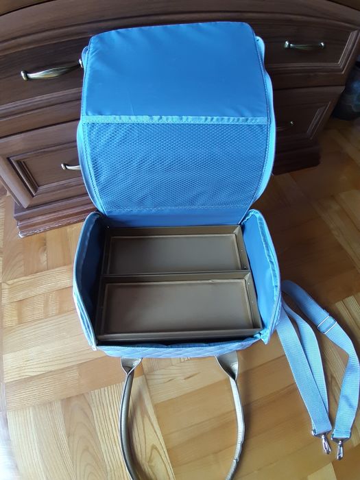 Nowy duży kuferek na kosmetyki