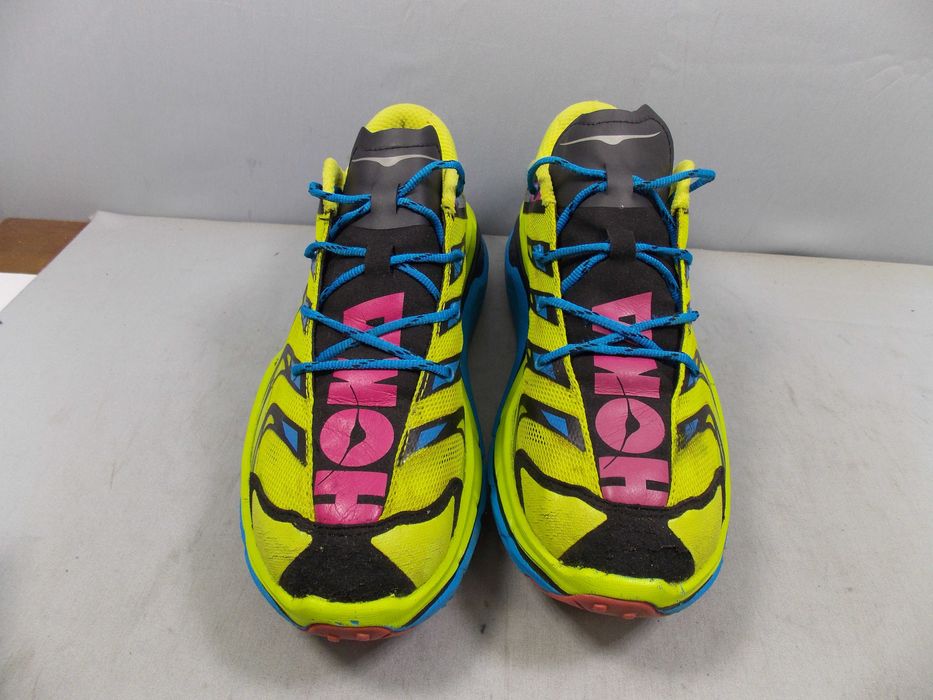 hoka one one speedgoat