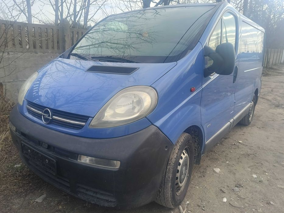 opel vivaro 1.9 dti 2002r samochód na części lub w całości