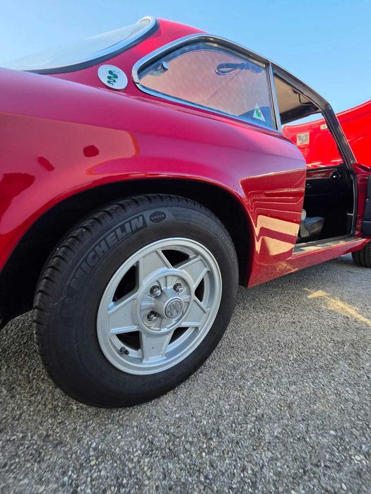 Alfa Romeo 2000 GTV Veloce