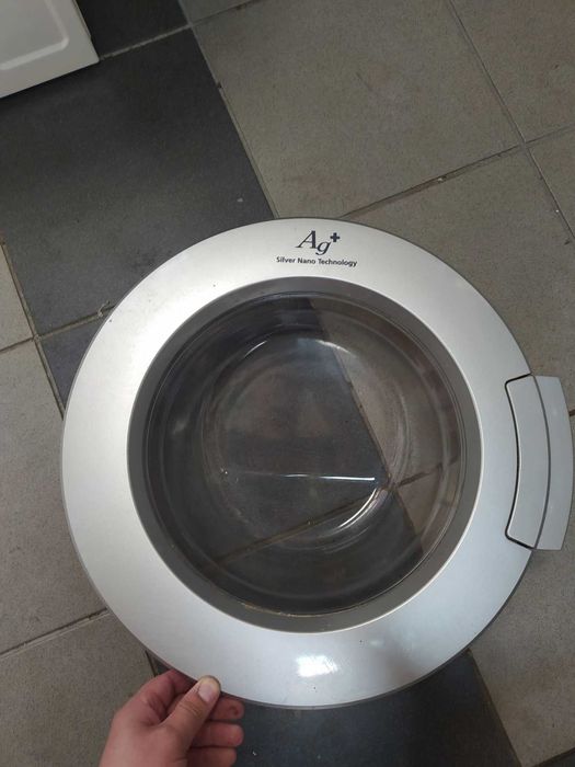 Двери-стекло стиральной  машины  Индезит