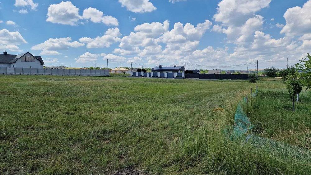 Продам участок в Братском от собственника.