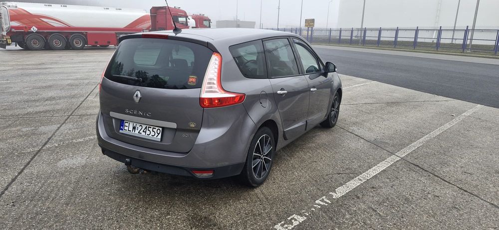 Renault Grand Scenic Bose 1.9DCI