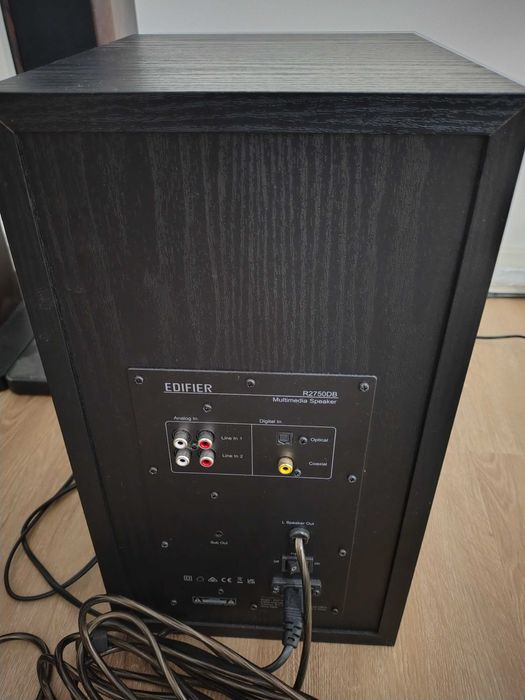 Edifier- R2750DB colunas ativos+suportas