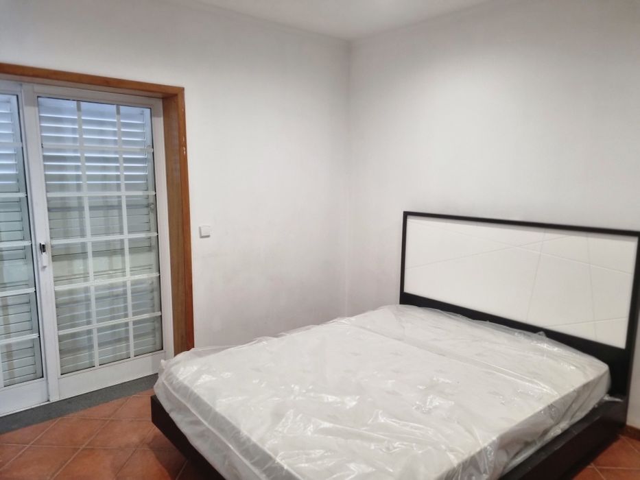 T1 Paredes Porto [estacao]