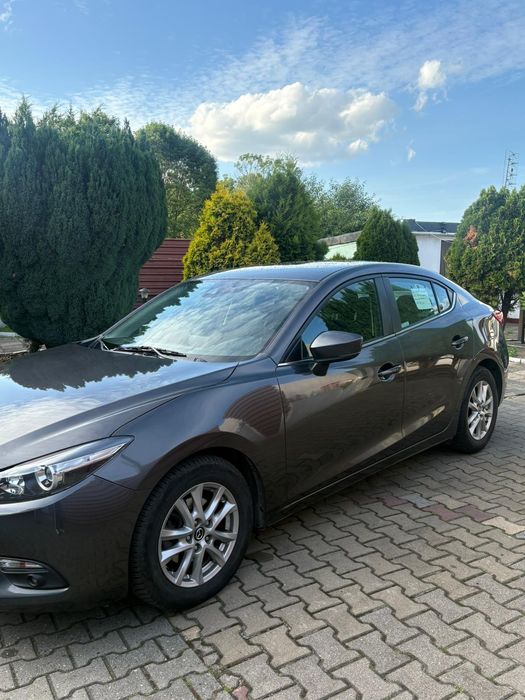 Mazda 3 sedan  2017 rok