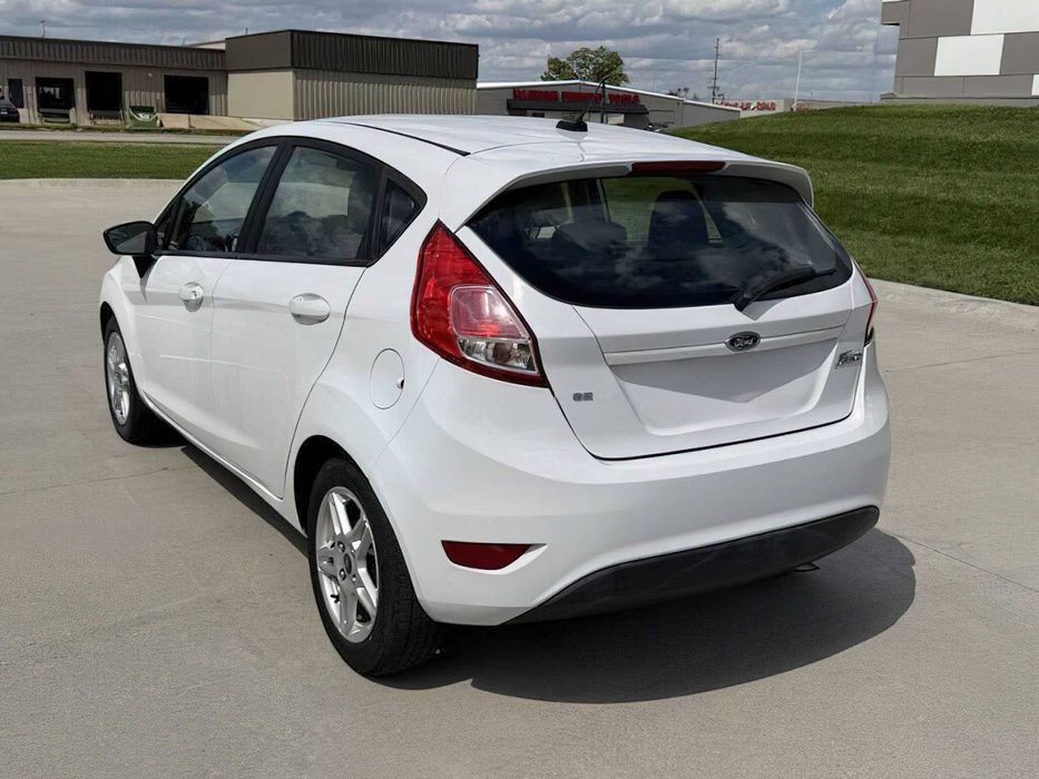 Ford Fiesta SE      2018
