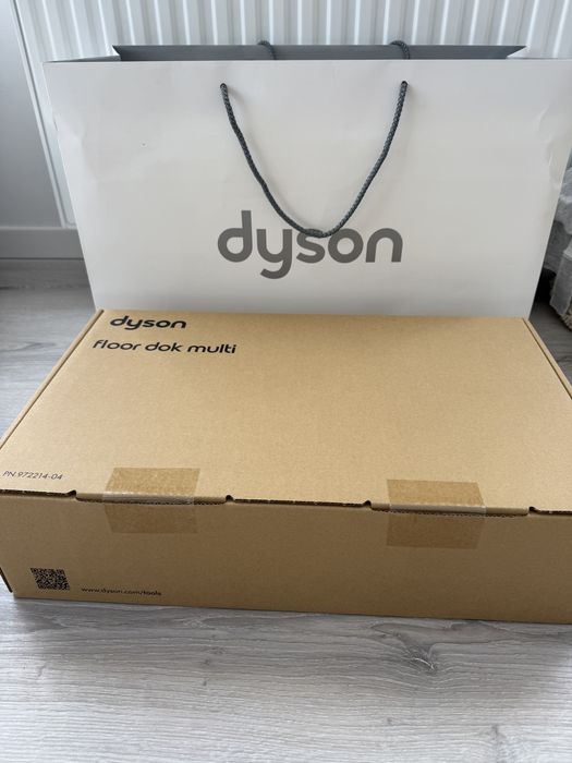 Stacja floor dyson v12