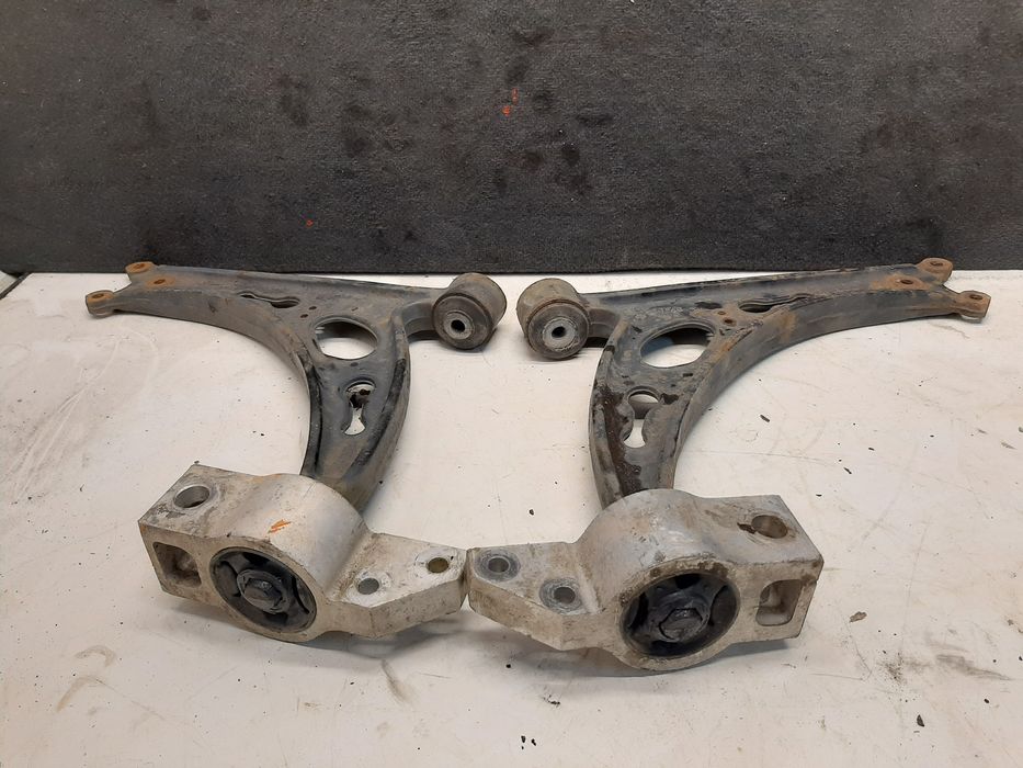 Передній ричаг підвіски vw golf 5 Caddy Touran Skoda a5