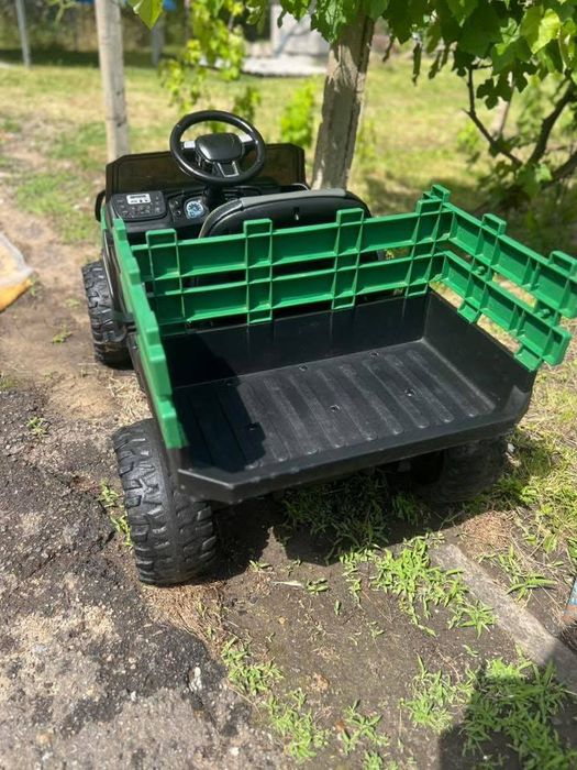 продам дитячий електромобіль