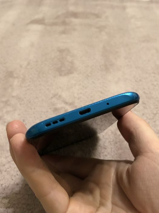 Телефон Xiaomi Redmi 9A 2/32gb гарний стан