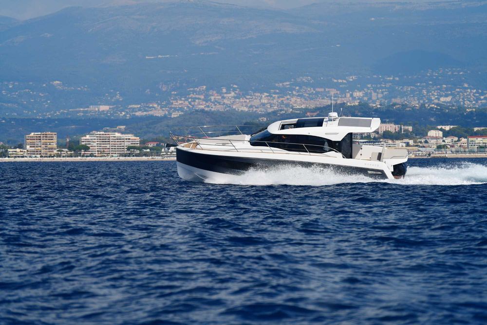 Łódź Parker Monaco 110