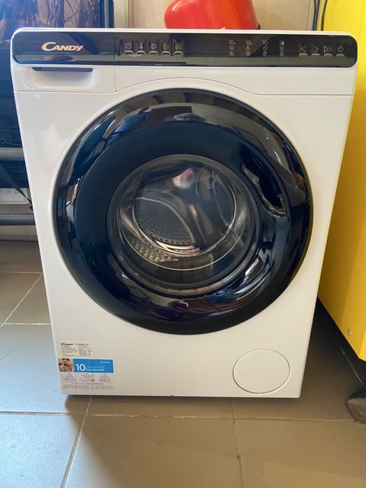 Продається малогабаритна Пральна машина Candy CW50-BP12307-S