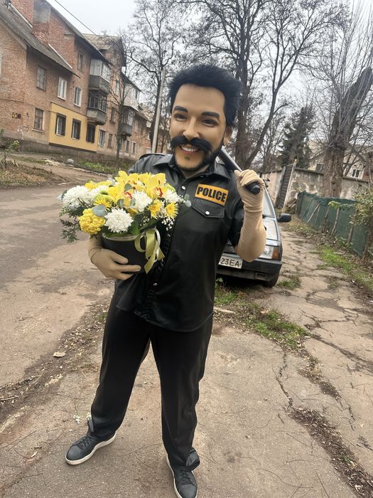 Стриптизерка. Стриптизер. Аніматор. Привітання, стриптизерша, стриптиз