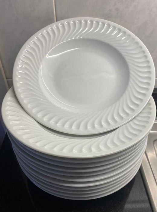 12 Pratos de sopa do Serviço Sagres da V.A.