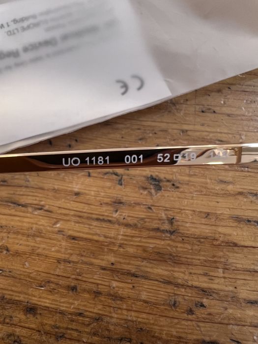 Óculos de Grau Unofficial (Luxottica) – Satin Black/Gold (Novos)